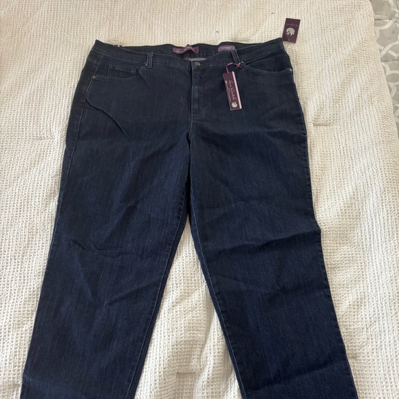 Gloria Vanderbilt Amanda Dark Indigo Jeans - Picture 3 of 7